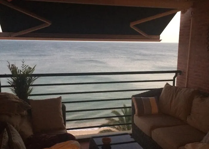 Retreat By The Sea Διαμέρισμα *